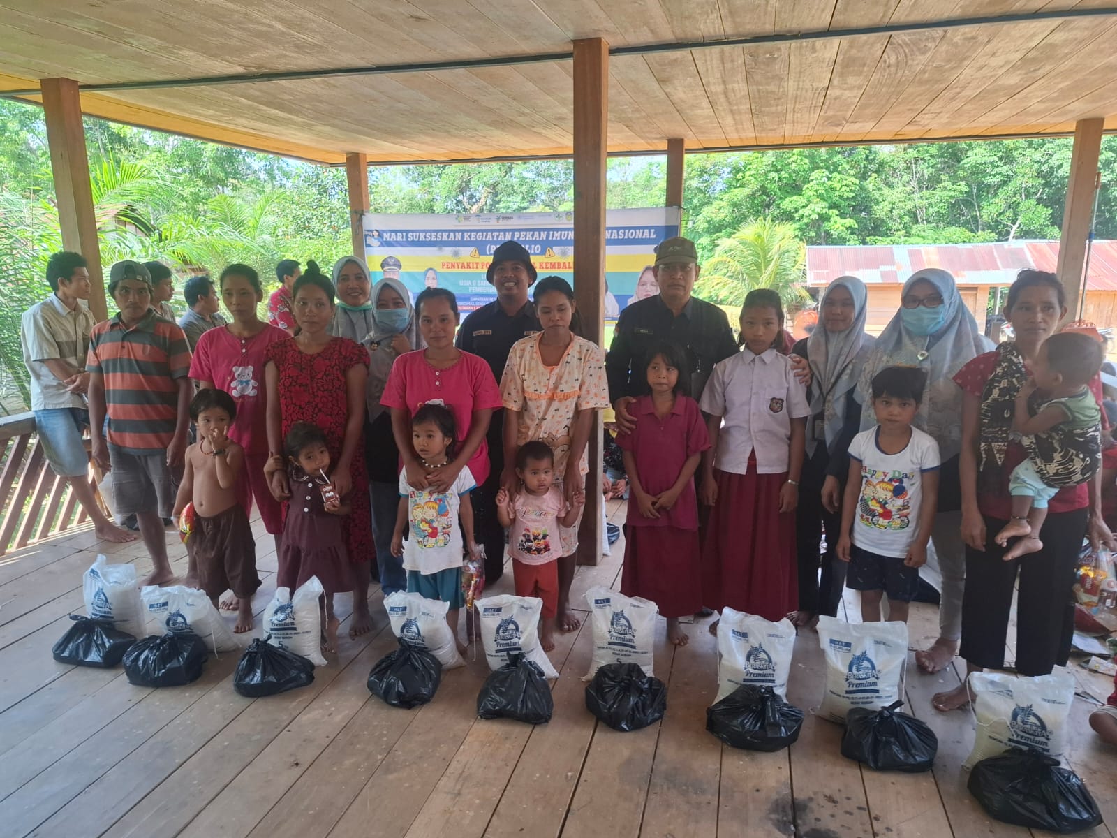 INOVASI DINAS SOSIAL P3A PELAYANAN SOSIAL ANAK (PESONA) KAT SUKSES DI LAKSANAKAN DI SUKU TALANG MAMAK DUSUN SIMARANTIHAN